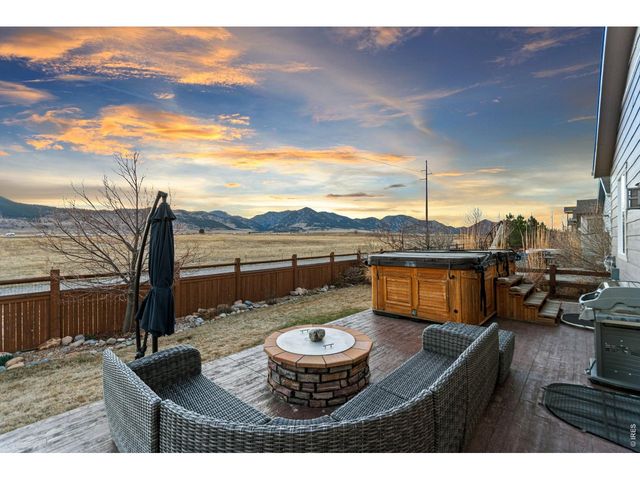 9337 Iron Mountain Way, Arvada, CO 80007