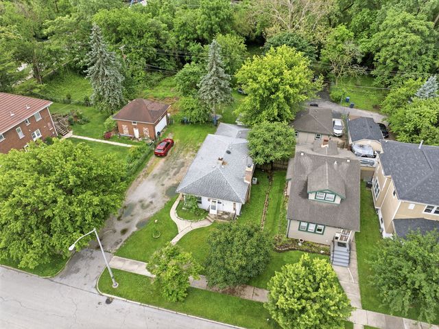 2017 Grove Street, Blue Island, IL 60406
