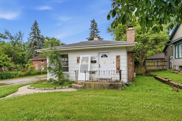 2017 Grove Street, Blue Island, IL 60406