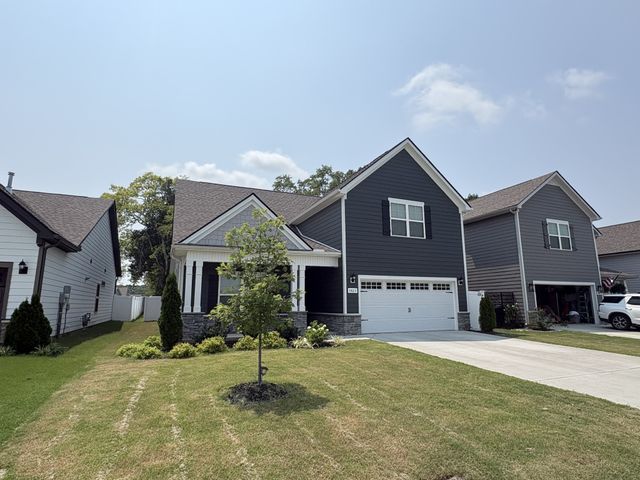 5823 Bear Trl, Rockvale, TN 37153