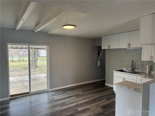 1142 Lee Road, Troy, OH 45373