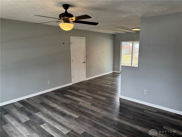 1142 Lee Road, Troy, OH 45373