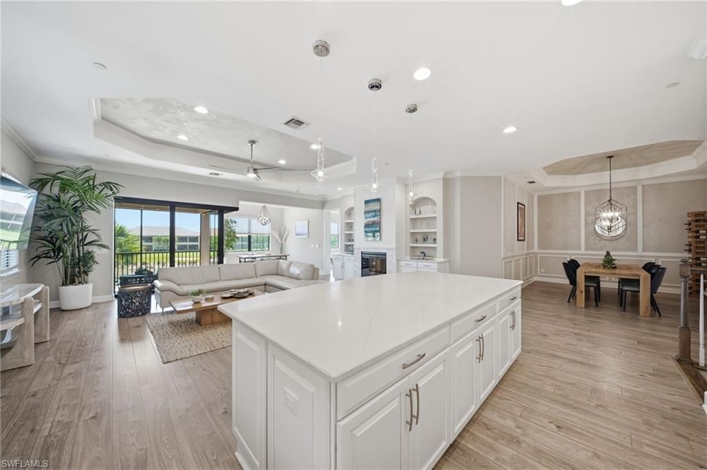 9658 Montelanico LOOP 201, NAPLES, FL 34119 — exterior