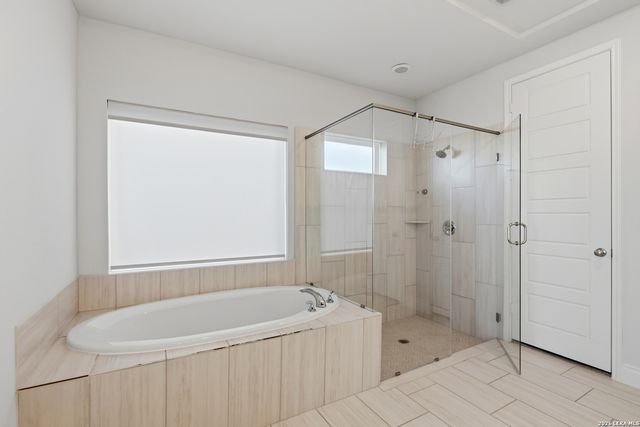 1956 Creekview, Seguin, TX 78155