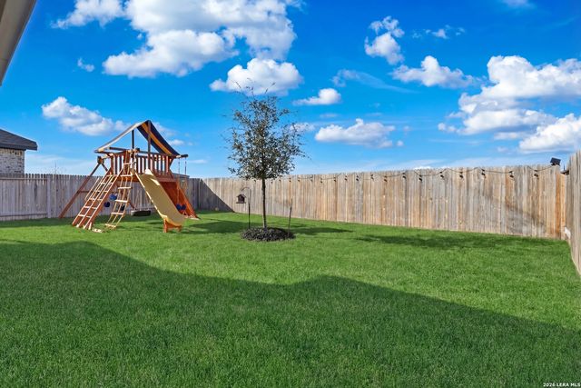 1956 Creekview, Seguin, TX 78155