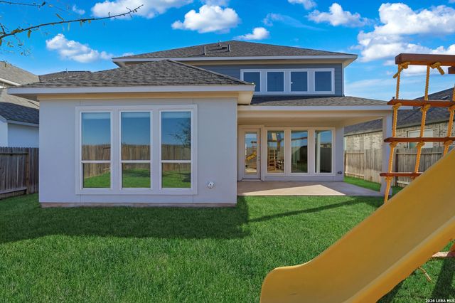 1956 Creekview, Seguin, TX 78155