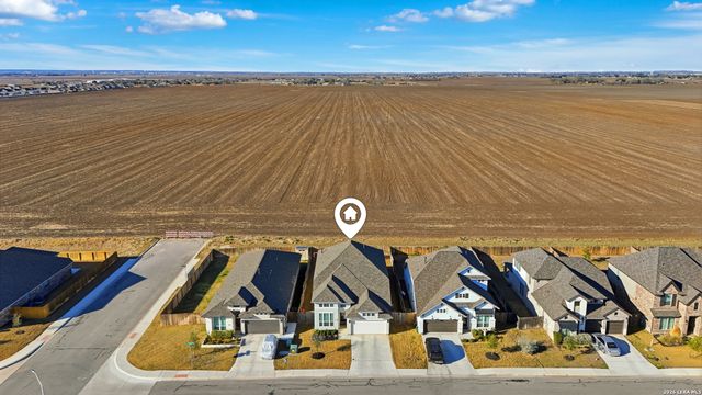 1956 Creekview, Seguin, TX 78155