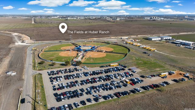 1956 Creekview, Seguin, TX 78155