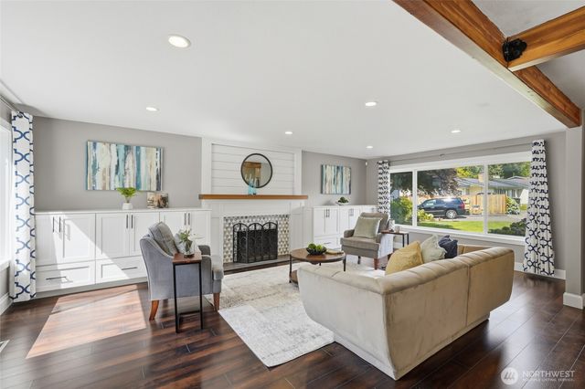 4930 183rd Place SW, Lynnwood, WA 98037