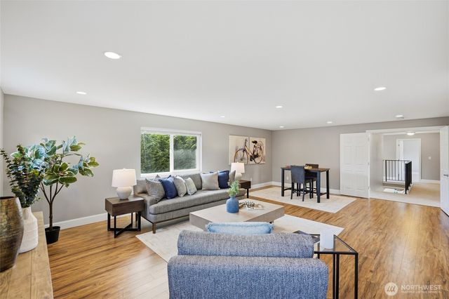 4930 183rd Place SW, Lynnwood, WA 98037