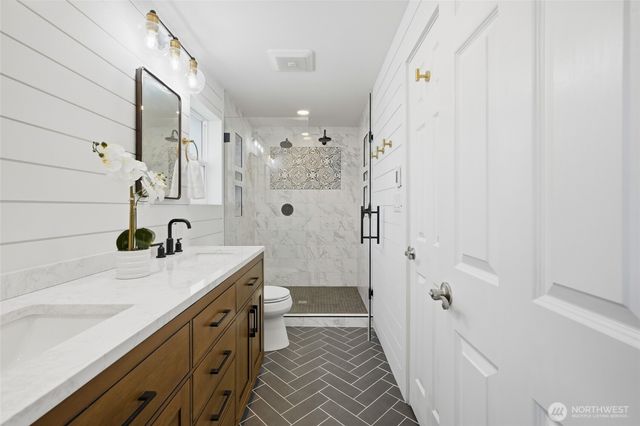 4930 183rd Place SW, Lynnwood, WA 98037