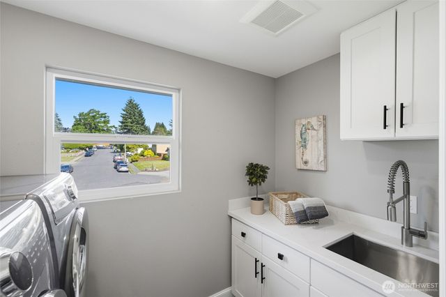 4930 183rd Place SW, Lynnwood, WA 98037