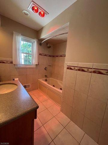 727 Winchester Ave, Union Twp., NJ 07083