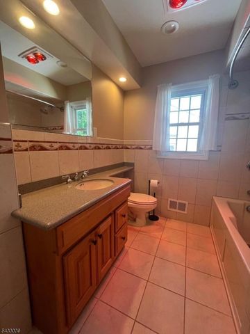 727 Winchester Ave, Union Twp., NJ 07083