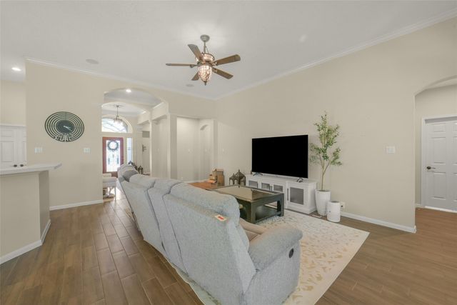 1122 Wellshire Drive, Katy, TX 77494