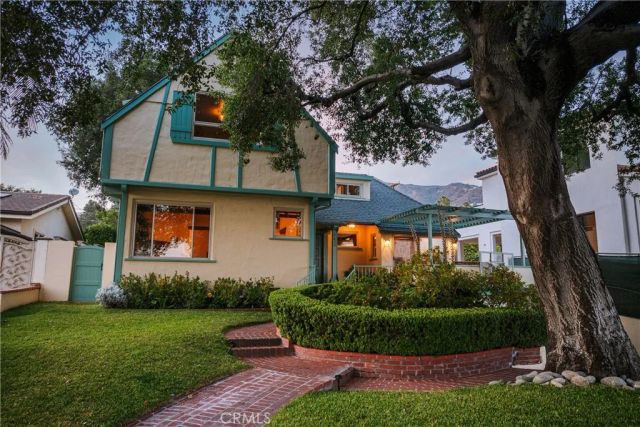 343 Spencer Street, Glendale, CA 91202