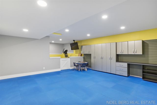 16269 Heron Drive, Spring Lake, MI 49456