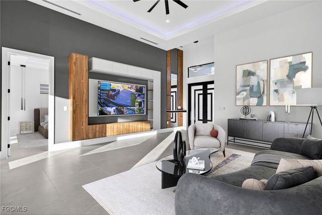 326 SW 25th AVE, Cape Coral, FL 33991