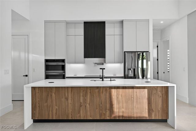 326 SW 25th AVE, Cape Coral, FL 33991