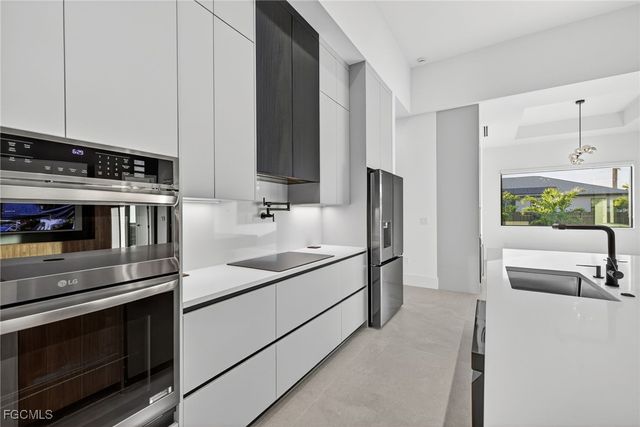 326 SW 25th AVE, Cape Coral, FL 33991