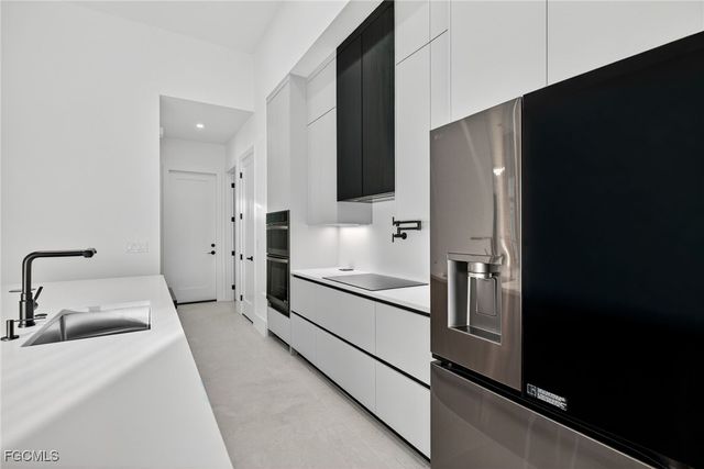 326 SW 25th AVE, Cape Coral, FL 33991