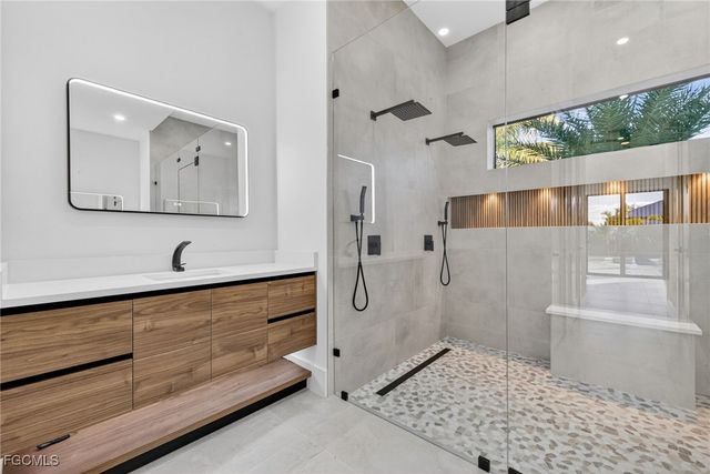 326 SW 25th AVE, Cape Coral, FL 33991