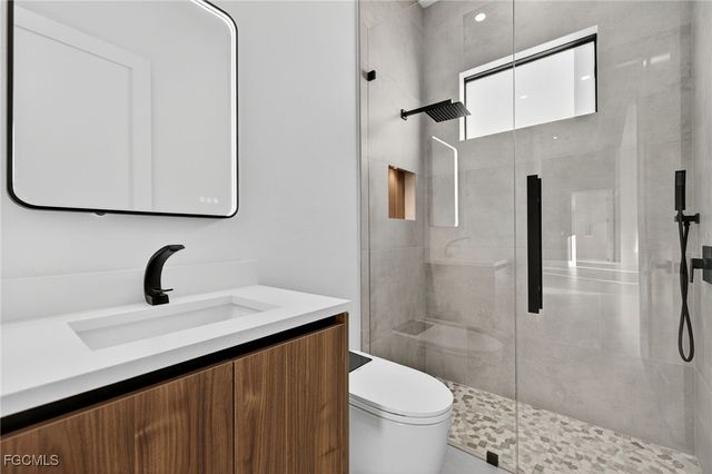 326 SW 25th AVE, Cape Coral, FL 33991