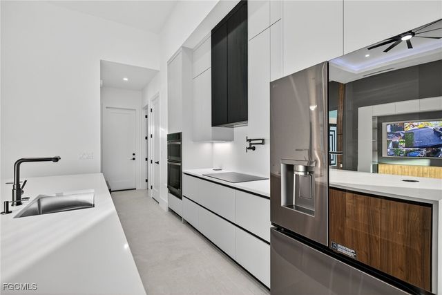 326 SW 25th AVE, Cape Coral, FL 33991