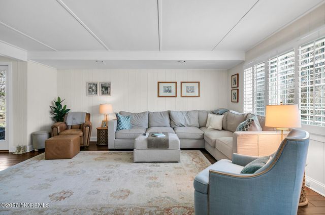 19 Laurelwood Drive, Little Silver, NJ 07739