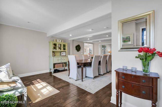 19 Laurelwood Drive, Little Silver, NJ 07739