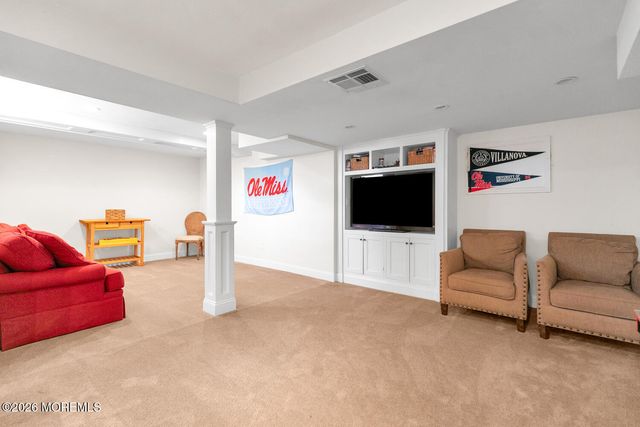 19 Laurelwood Drive, Little Silver, NJ 07739