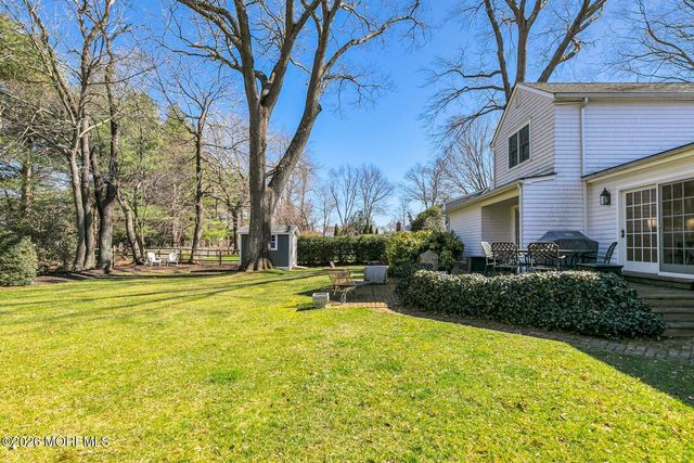 19 Laurelwood Drive, Little Silver, NJ 07739