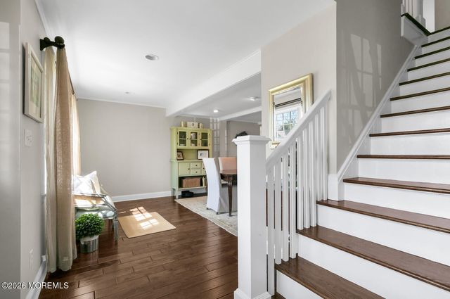 19 Laurelwood Drive, Little Silver, NJ 07739