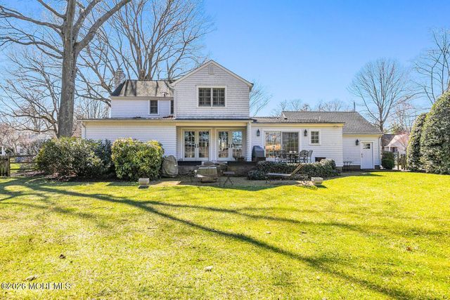 19 Laurelwood Drive, Little Silver, NJ 07739