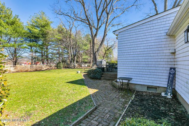 19 Laurelwood Drive, Little Silver, NJ 07739