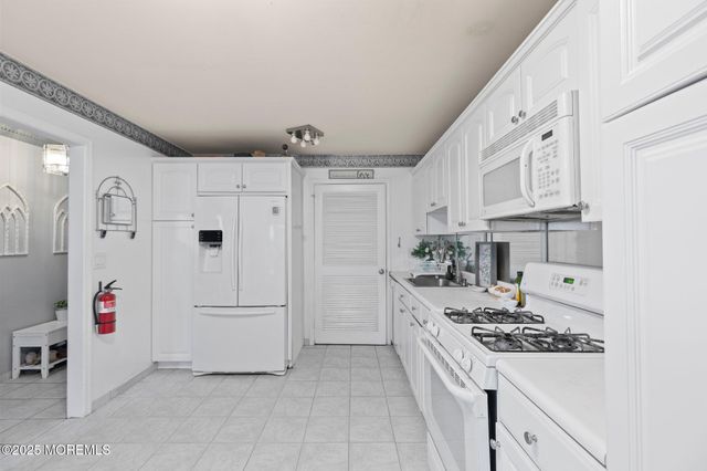 265 Plum Drive, Marlboro, NJ 07746