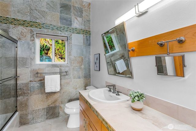 3643 Beach Drive E, Port Orchard, WA 98366