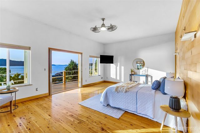 3643 Beach Drive E, Port Orchard, WA 98366