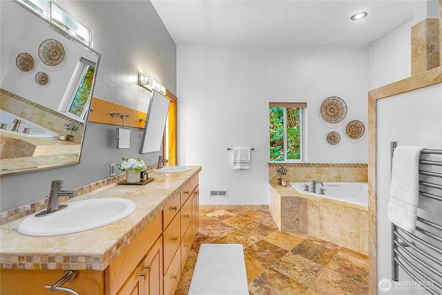 3643 Beach Drive E, Port Orchard, WA 98366