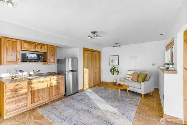 3643 Beach Drive E, Port Orchard, WA 98366