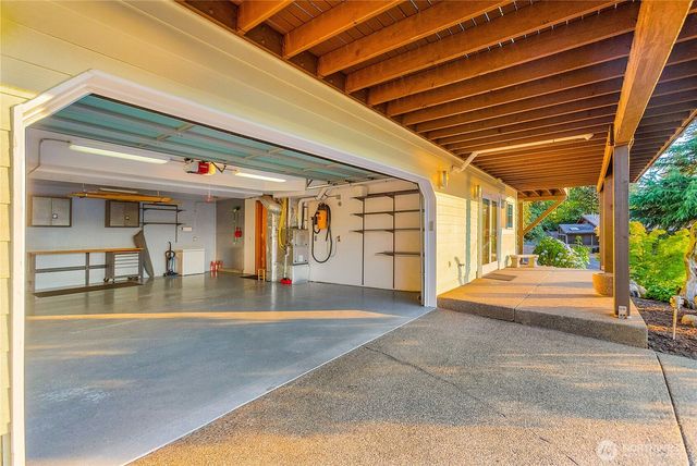 3643 Beach Drive E, Port Orchard, WA 98366