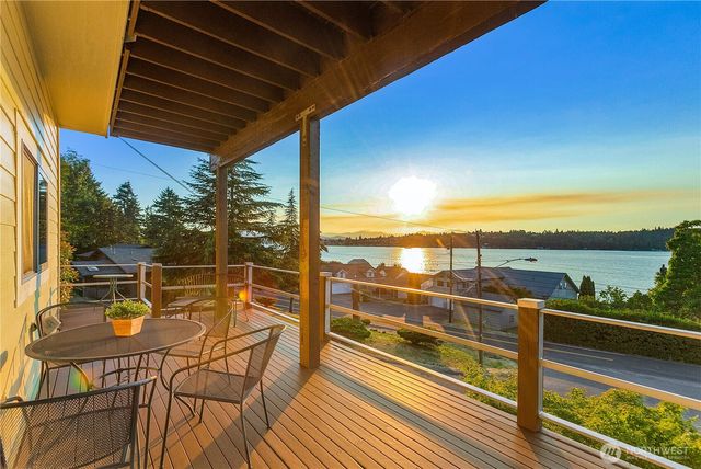 3643 Beach Drive E, Port Orchard, WA 98366