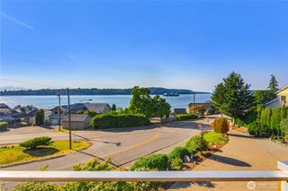 3643 Beach Drive E, Port Orchard, WA 98366