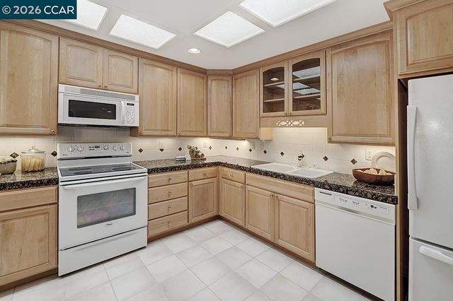 2217 Ptarmigan Dr 2, Walnut Creek, CA 94595