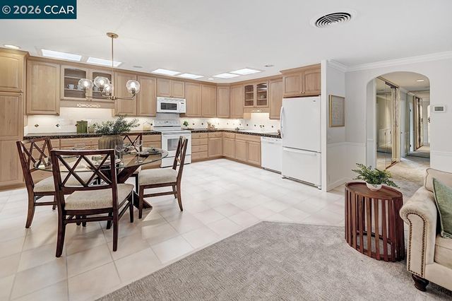 2217 Ptarmigan Dr 2, Walnut Creek, CA 94595