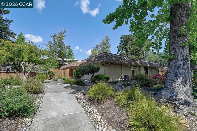 2217 Ptarmigan Dr 2, Walnut Creek, CA 94595
