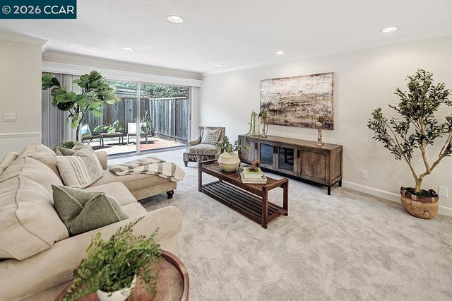 2217 Ptarmigan Dr 2, Walnut Creek, CA 94595