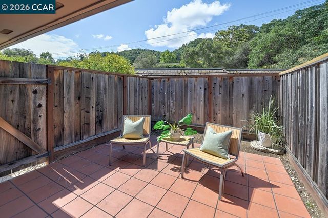 2217 Ptarmigan Dr 2, Walnut Creek, CA 94595
