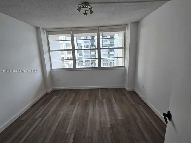 18061 Biscayne Blvd 1201, Aventura, FL 33160