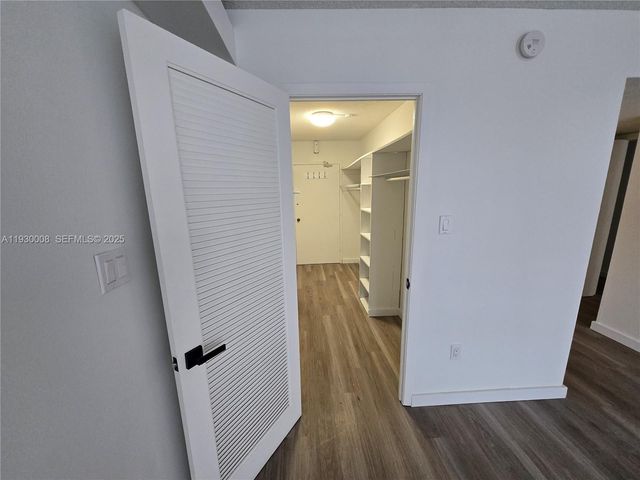 18061 Biscayne Blvd 1201, Aventura, FL 33160